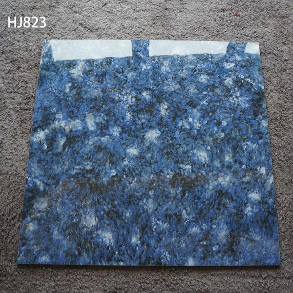 HJ823